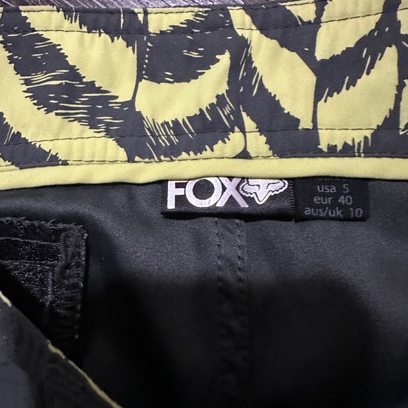 Fox Racing Board shorts, like new, girls sz 5 - Picture 5 of 5